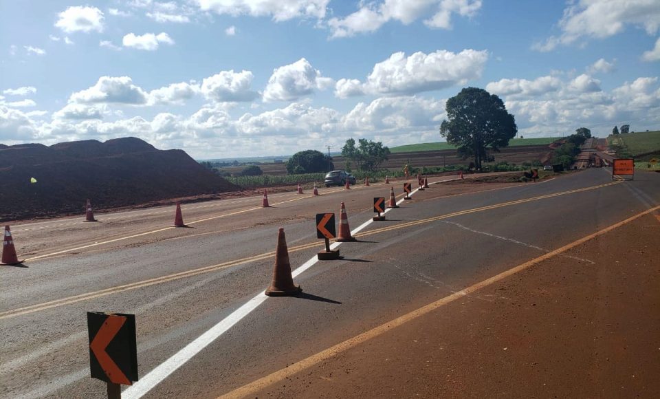 Veículos sentido Maringá vão utilizar a pista nova, enquanto o trânsito para Cianorte permanece na pista antiga. Investimento na obra é de R$ 38,3 milhões´-