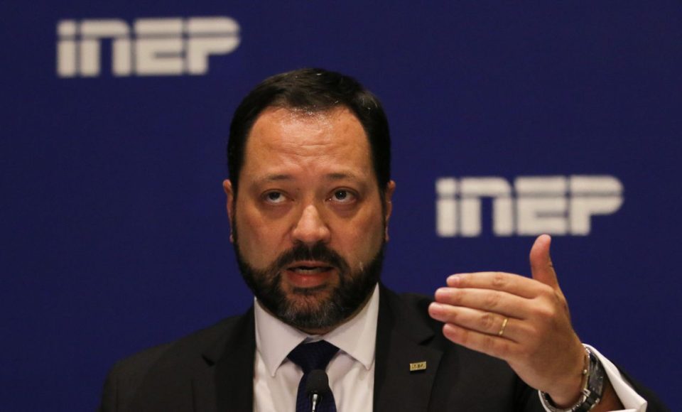 O presidente do Inep, Alexandre Lopes, apresenta detalhes da força-tarefa aplicada para avaliação do resultado do Enem