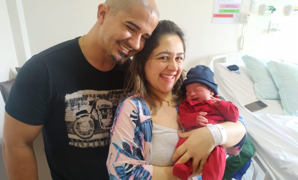 Com o papai e a mamãe