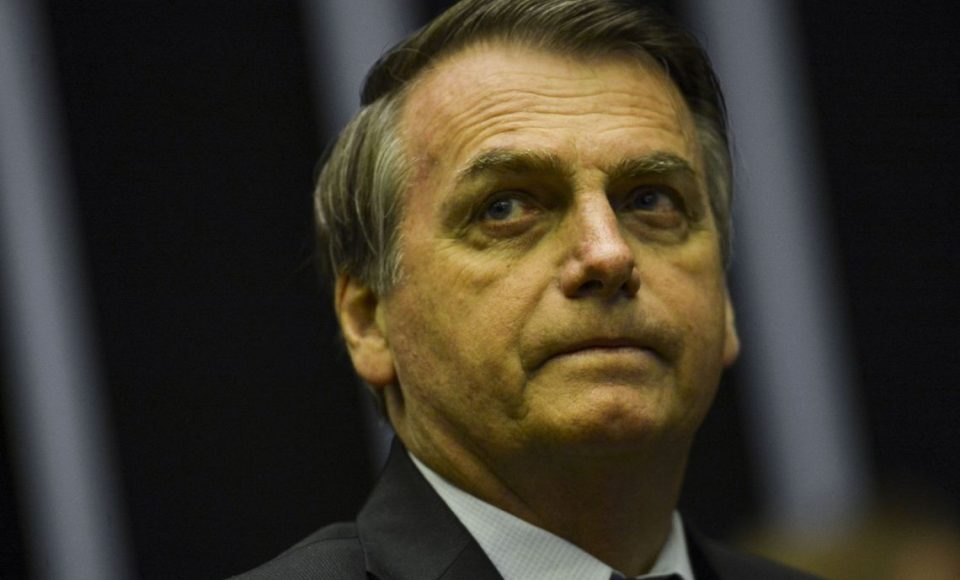 O Presidente Jair Bolsonaro vai à Câmara dos Deputados para participar de culto religioso e sessão solene em homenagem aos 42 anos da Igreja Universal do Reino de Deus.