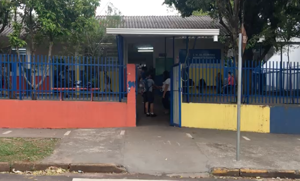 1241494279635aa5f26cad88.15808250