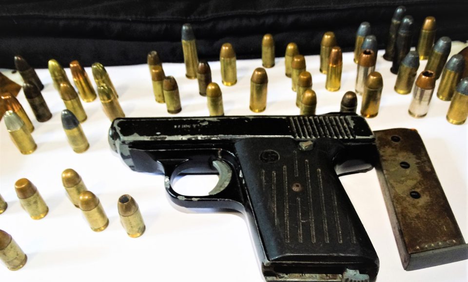 Pontal do Paraná, 06 de março de 2019. Operação Verão 2018/2019 - Apreensão de Arma de Fogo