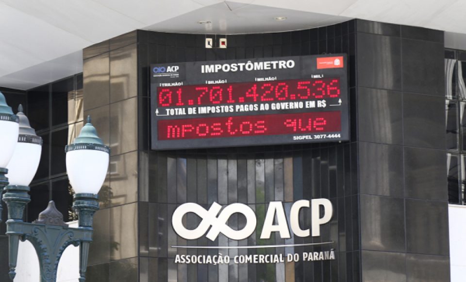 Impostômetro mede o quanto pagamos de tributos aos governos (Foto: Franklin de Freitas)