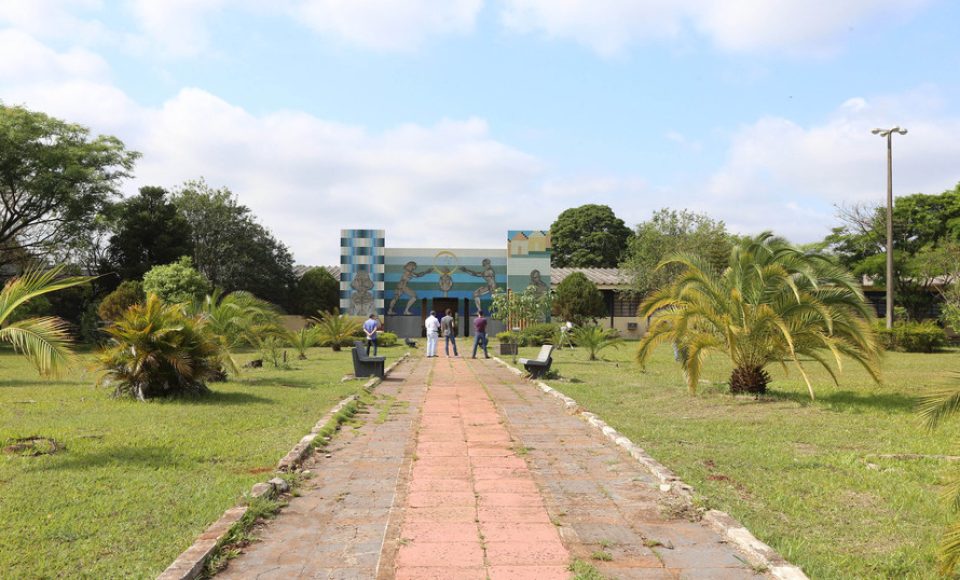 A Universidade Estadual de Maringá (UEM) anunciou a implantação do novo curso de Física Médica, no Câmpus de Goioerê, com oferta 40 vagas, com duração de quatro anos.   15/10/2020 - Foto: Geraldo Bubniak/AEN