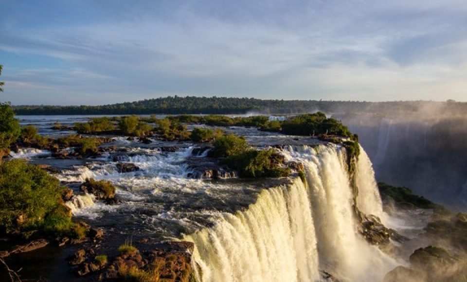 Pessoas de 100 nacionalidades vistaram as Cataratas do Iguaçu em 2021. — Foto: Parque Nacional do Iguaçu