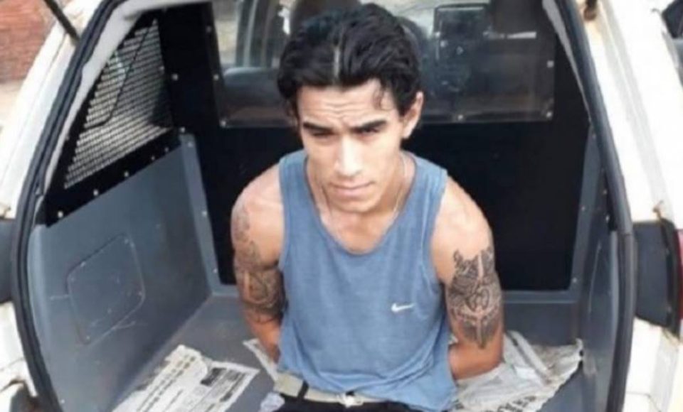 Além de matar, atear fogo e ocultar o cadáver, ele ainda se apossou do veículo e do dinheiro da vítima que estava no carro.