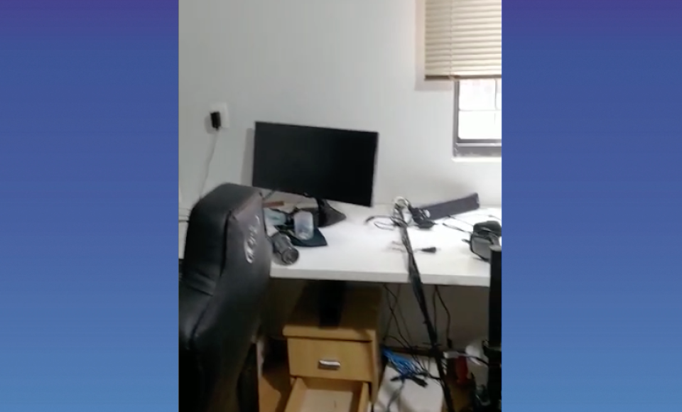 14073305663444e2b092622.75360918