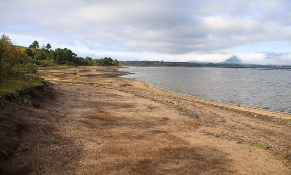 Barragem do Iraí - Construída entre os Municípios de Pinhais e Piraquara, Paraná, a barragem do Rio Iraí destina-se ao abastecimento de água da região metropolitana de Curitiba. 07/04/2020 -  Foto: Geraldo Bubniak/AEN