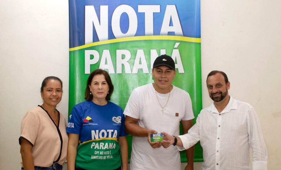 Aos 21 anos, morador de Lobato recebe o prêmio de R$ 1 milhão do Nota Paraná