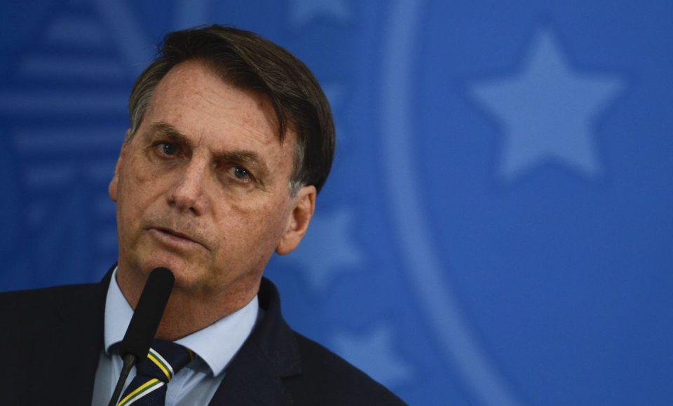O presidente Jair Bolsonaro e o novo ministro da Saúde, Nelson Teich, durante pronunciamento no Palácio do Planalto