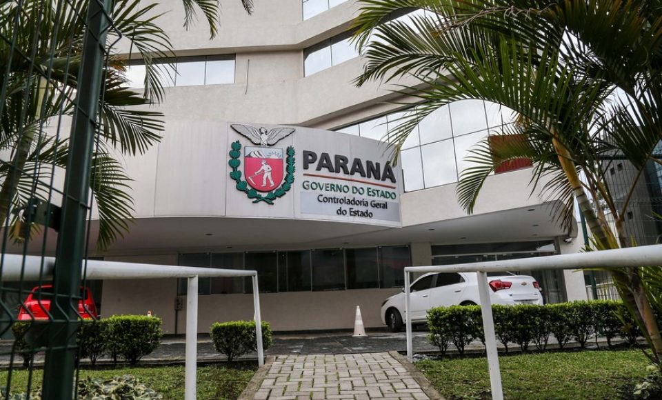 A Ouvidoria do Estado reduziu em 70,39% as pendências que se acumularam de 2012 a 2018. Muitas eram solicitações que resultaram em pedido de desculpas pela demora, já que a resposta já não teria efeito prático. Para que a situação não volte a se repetir, a Coordenadoria de Ouvidoria, da Controladoria-Geral do Estado, estabeleceu como meta o prazo de três dias para responder o cidadão. 06/09/2019 -  Foto: Geraldo Bubniak/AEN