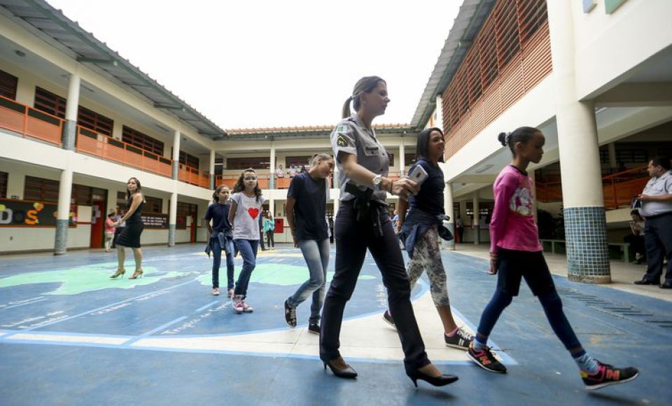 Primeiro dia de aulas no CED 01 da Estrutural, uma das escolas públicas do DF onde foi implementado o modelo cívico-militar.