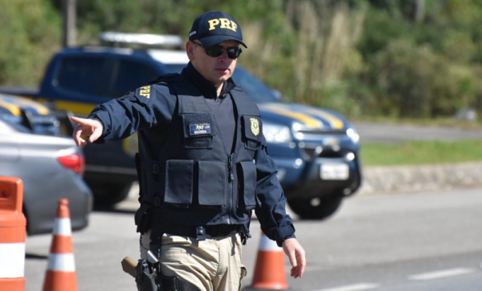 Polícia Rodoviária Federal em ação (Foto: Divulgação/PRF)