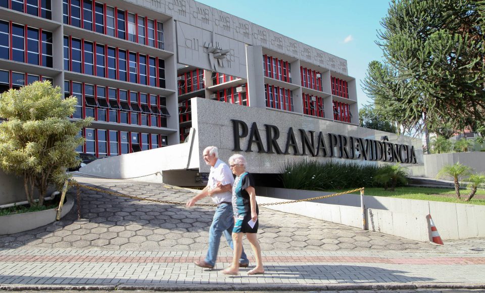 Edifício Paraná Previdência.Foto:Ari Dias/AEN