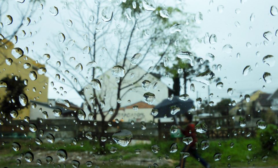 chuva.Curitiba,13/08/2014. Foto - Antonio Costa