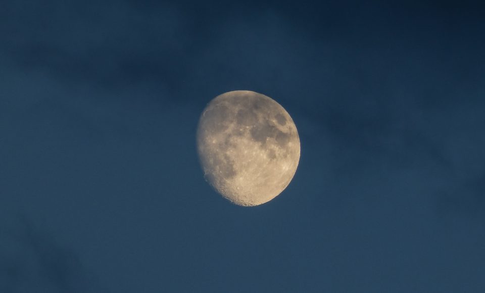 Lua cheia (Foto: Kym Mackinnon / Unsplash)