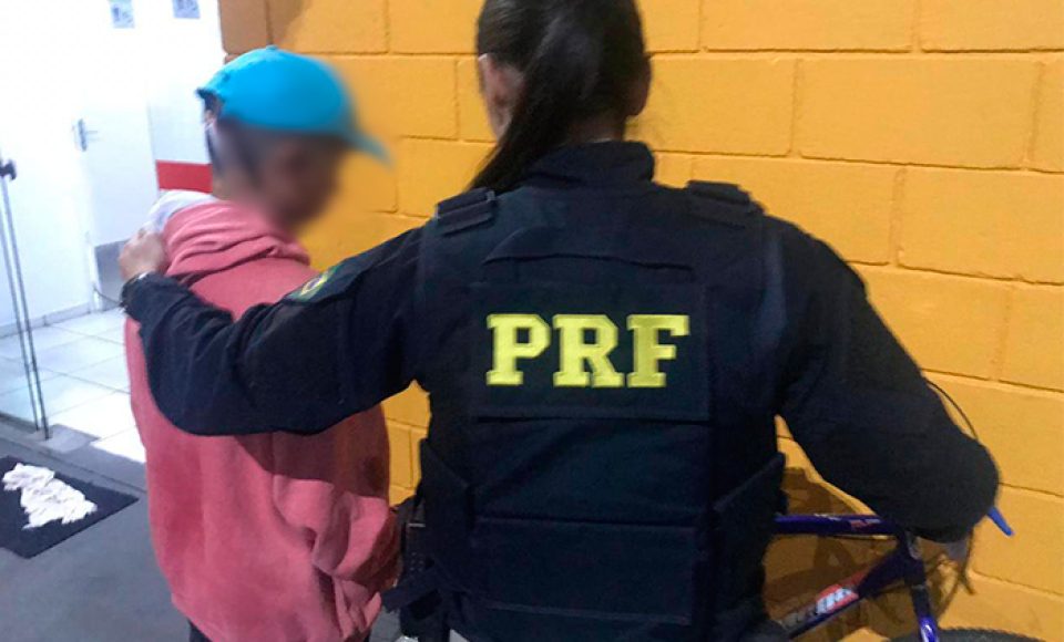 Menino de 12 anos queria ir de bicicleta do Paraná até a casa dos avós, em São Paulo, diz PRF — Foto: PRF/Divulgação