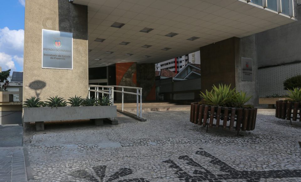 Sede da Secretaria de Estado da Fazenda  (SEFA) em Curitiba. Foto: Geraldo Bubniak/AEN
