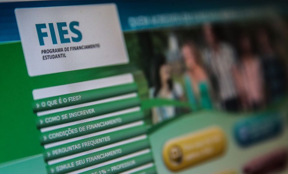 Fundo de Financiamento Estudantil,Fies