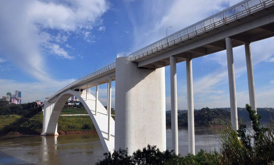 Ponte Internacional da Amizade (BR-277),Aduana de Foz do Iguaçu, Fronteira Brasil e Paraguai