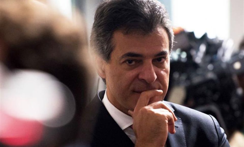 Richa é alvo da Operação Integração, deflagrada pelo MPF e pela Polícia Federal (PF). A investigação apura esquema de corrupção e lavagem de dinheiro em contratos para concessão de rodovias federais do Paraná que compõem o chamado 'Anel de Integração'.