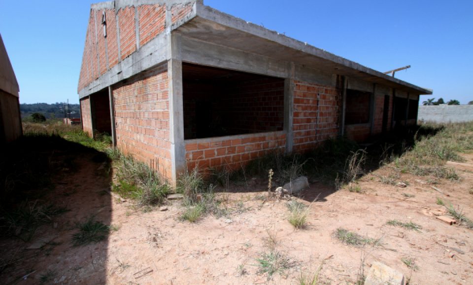 Obra em escola de Campina Grande do Sul (RMC) investigada na operação Quadro Negro: MP fechou acordo de leniência com duas empresas envolvidas (Foto: Wagner Araújo/TCE)