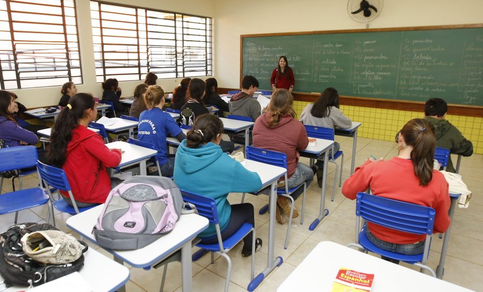 Alunos em sala de aula.
Foto: Hedeson Alves/SEED/Arquivo ANPr