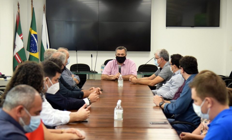 Beto Preto recebe a nova diretoria do Consórcio Paraná Saúde
Foto:SESA