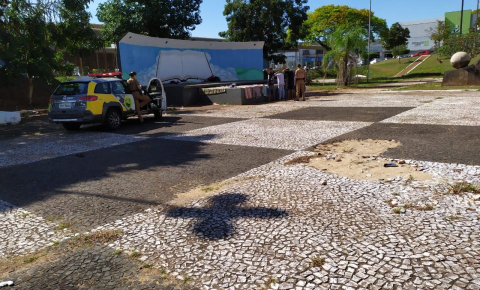 briga-faca-policia-parana