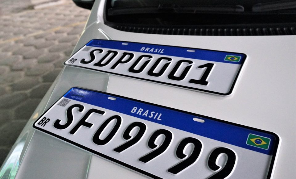 Paraná inicia nova sequência alfanumérica de placas veiculares  - cURITIBA, 11/03/2022