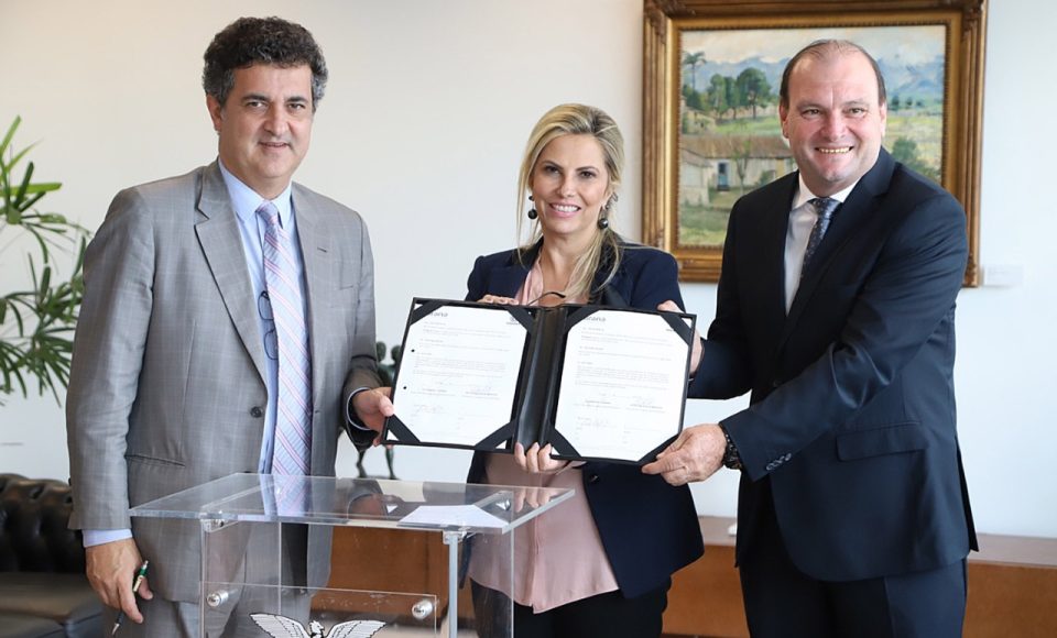 Para o diretor da TV Caiuá, Valentin Devaur Menossi, a iniciativa do Governo do Estado é inédita.