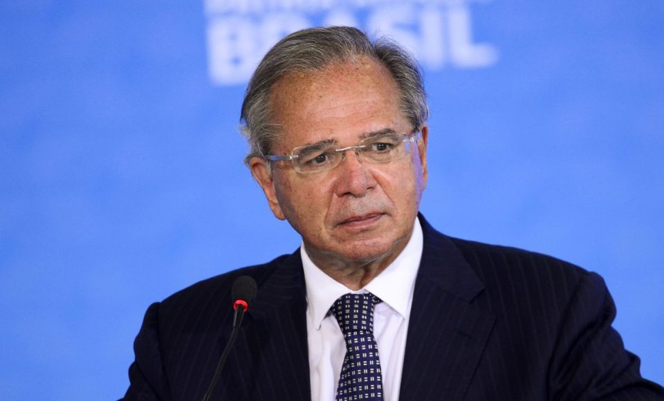 O ministro da Economia, Paulo Guedes, durante cerimônia alusiva à marca de 100 milhões de poupanças sociais digitais Caixa.