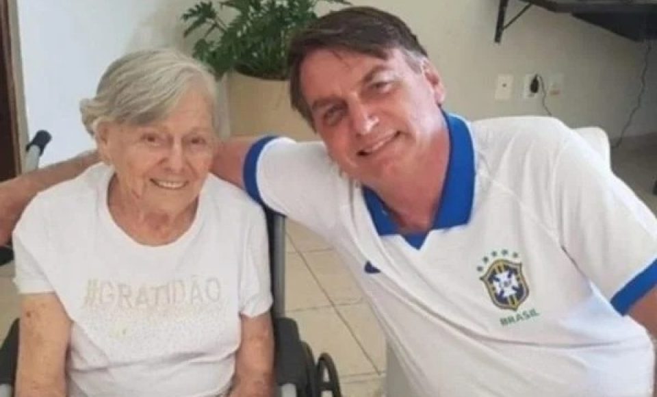 Olinda Bonturi Bolsonaro e o filho, o presidente Jair Bolsonaro — Foto: Reprodução