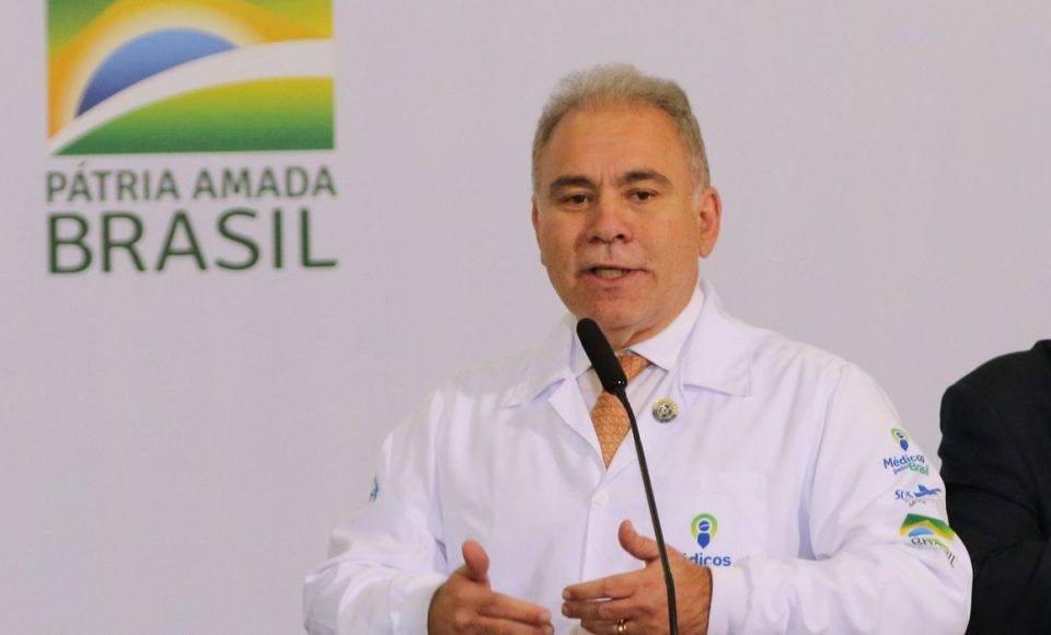 O ministro da Saúde, Marcelo Queiroga, participa da apresentação dos primeiros profissionais que irão fortalecer o atendimento à população pelo programa Médicos pelo Brasil.