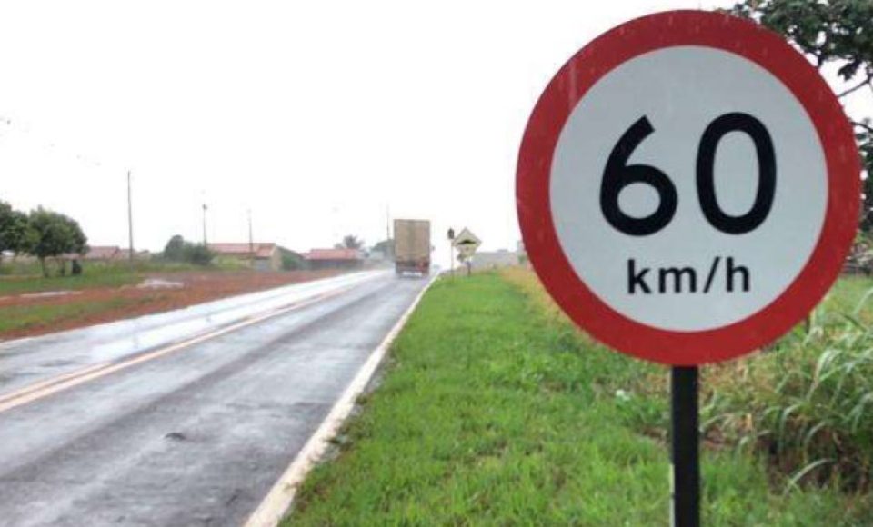 Ivaté, Douradina, Moreira Sales e Tuneiras do Oeste têm rodovias revitalizadas pelo Estado -