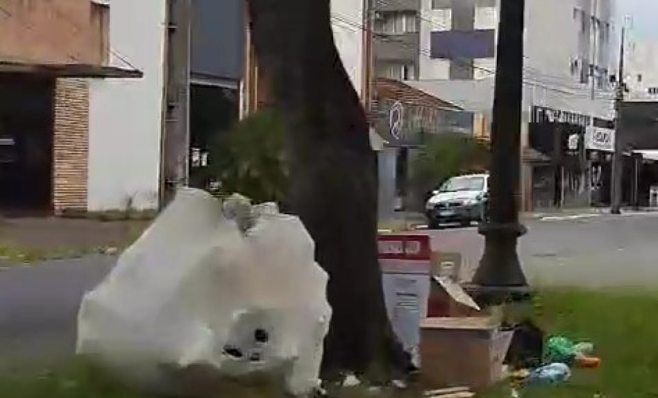 lixo avenida